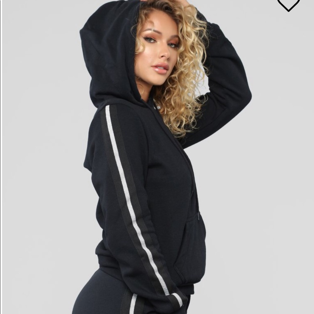Study Sesh Pullover Hoodie - Black